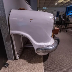 Sofa 21688 Autoform Ambassador mit Scheinwerfern Leder/Metall weiß braun-rot Vintage