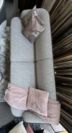 Sofa 260 Lago Stoff Grau Rücken Leder Schwarz Füße Schwarz