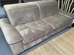 Sofa Abano Stoff Riviera Sand Beige Eckfüße Metall Nickel Satiniert Mit Elektrischer Day Bed Funktion