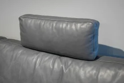 Sofa Alba Leder Lama 5669-95 Grau Füße Metall Verchromt mit Kopfstütze