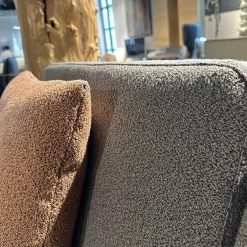 Sofa Alba Stoff 5275 96 Grau Winkelfuß Schwarz Mit Klappbaren Armlehnen