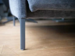 Sofa Avalanche Stoff 8145 Dunkelgrau Fuß M21 Lack Anthrazit Mit Hocker Und Lendenrollen