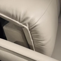 Sofa Avantgarde 965 Bezug Leder 43 210 Pearl Beige Kufe Hochglanz Mit Motorischer Sitz Und Rückenverstellung