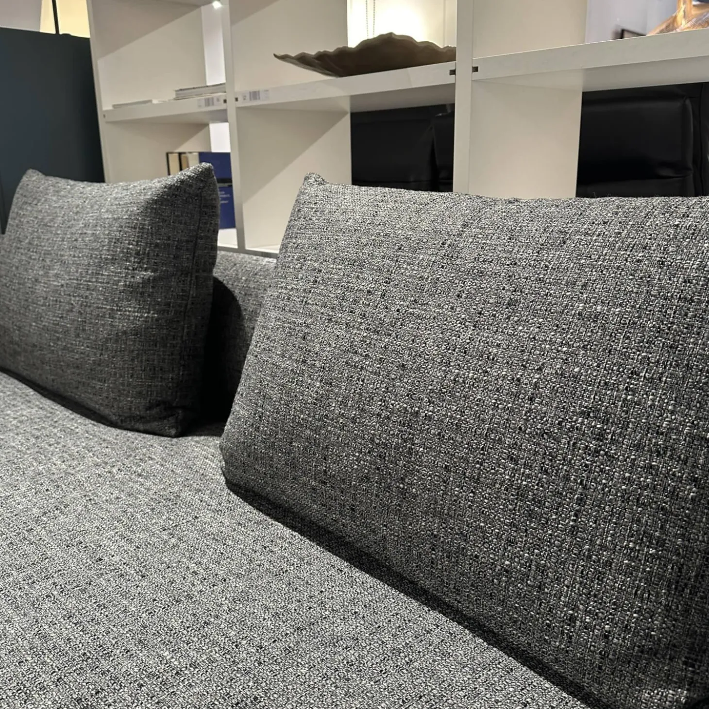Sofa Avola Stoff Prime Anthrazit Grau Gestell In Chromkufe
