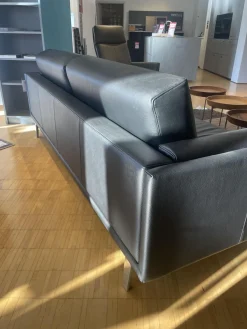 Sofa Bellice 679 Leder Senso Schwarz Füße Sobrio Aluminium