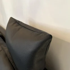 Sofa Clarus Leder Schwarz Füße Schwarz Inklusive Fußstützen Und Kopfstützen