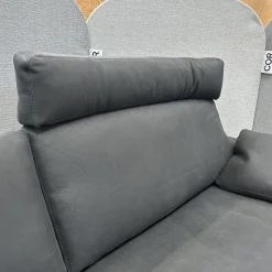 Sofa Conseta Leder 423 Schwarz Gestell Metallkufen Schwarz Pulverbeschichtet Inklusive Kissen