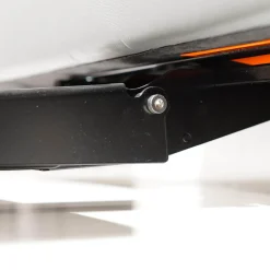 Sofa Ego F011 Bezug Leder 40.308 Schiefergrau Gussfuß Aluminium Poliert Inklusive 1 Kissen