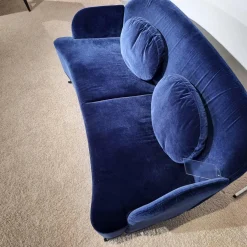 Sofa Floret Stoff 4473 0067 Blau Fuß Flachstahl Schwarz