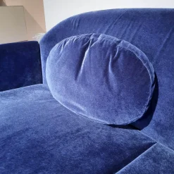 Sofa Floret Stoff 4473 0067 Blau Fuß Flachstahl Schwarz