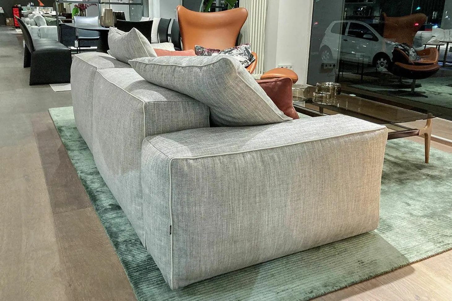 Sofa Gary Stoff Grau Mit Lederkissen Keder Braun