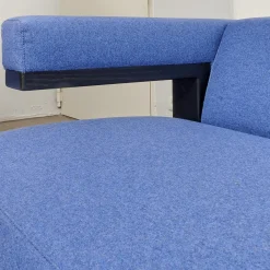 Sofa Gropius F51 2 Stoff Dama 0077 Blau Gestell Esche Schwarz