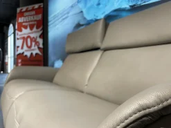 Sofa Hans Leder 35 Mariposa Opal Beige Metallfuß Edelstahloptik 62 Silber