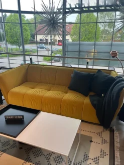 Sofa Hedda Stoff Velvet 16 Yellow Gelb Füße Kunststoff Schwarz