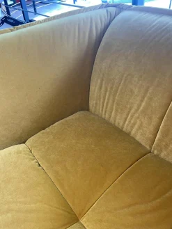 Sofa Hedda Stoff Velvet 16 Yellow Gelb Füße Kunststoff Schwarz