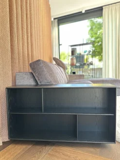 Sofa Inspiration Stoff IP Fame IP1777 484 Grau Holzfuß Esche Schwarz Gebeizt