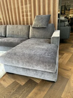 Sofa Inspiration Stoff IP Fame IP1777 484 Grau Holzfuß Esche Schwarz Gebeizt