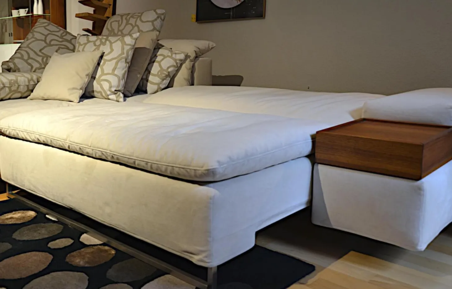 Sofa Isla Milan Stoff Hipo Natur Creme Schlaffunktion