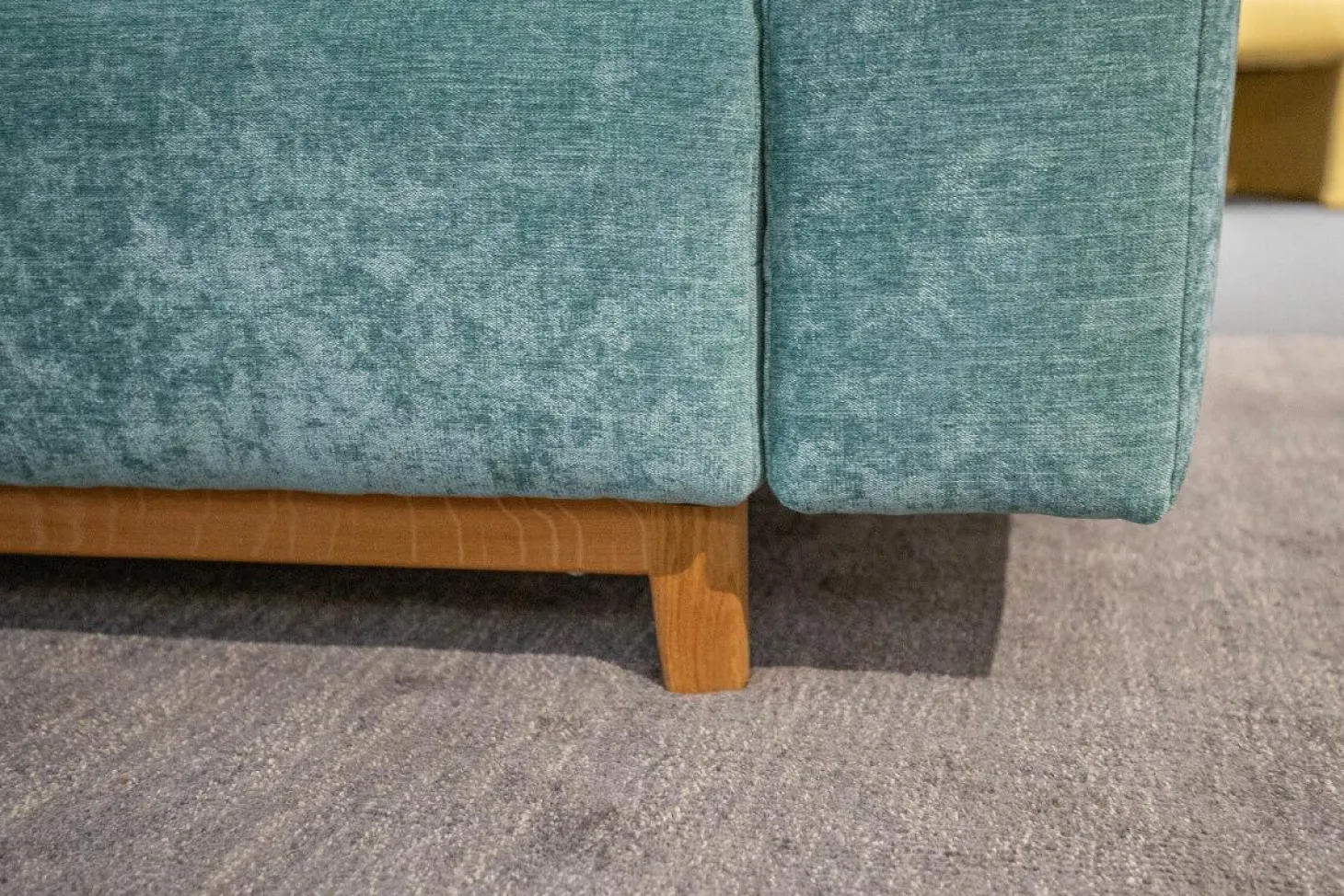 Sofa Isla Stoff Abby Petrol Blau Gestell Eiche Geölt