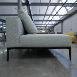 Sofa Jaan Living 783 Bezug Stoff Carré 7823 Moonlight Grau Gestell Aluminium Matt Pulverbeschichtet Schwarz