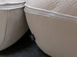 Sofa Jalis 21 Leder 420 Sand Beige Nahtband 5090 Sand Beige Inklusive Hocker