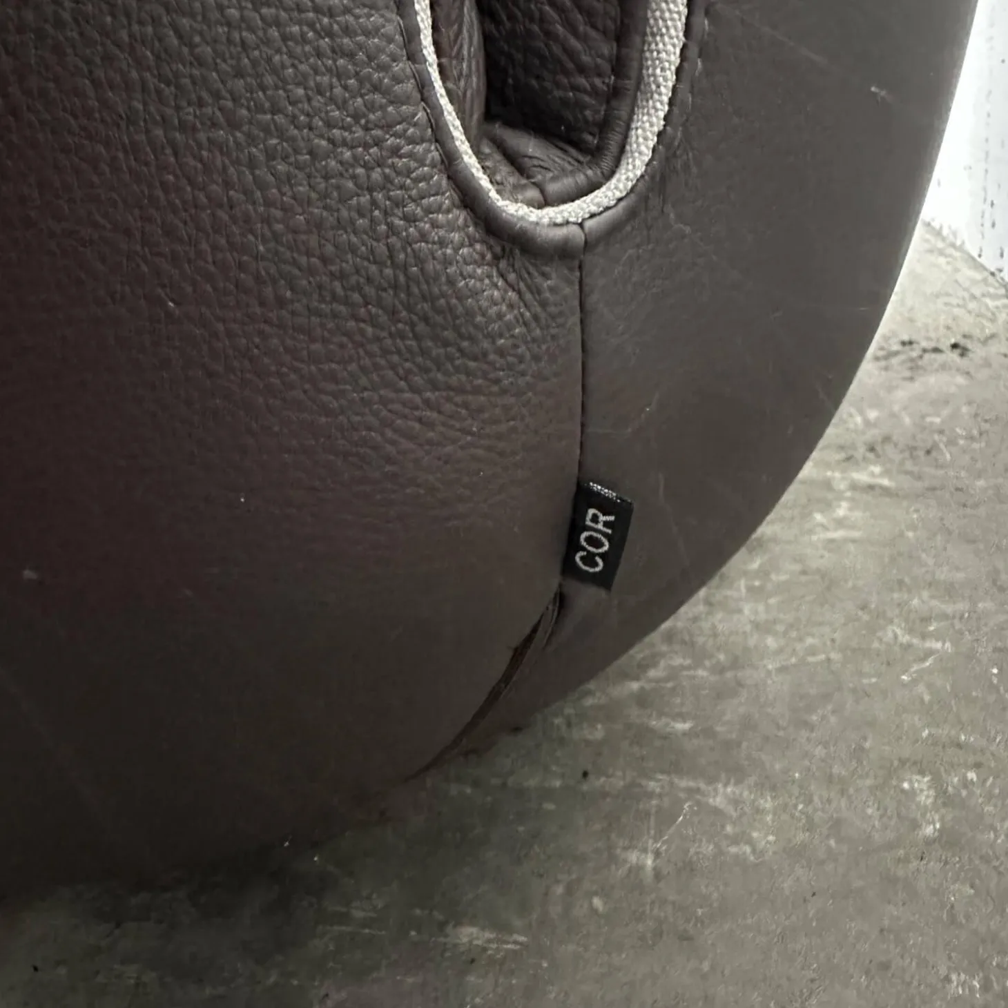 Sofa Jalis 21 Leder 246 Schoko Grau Braun Nahtband 5095 Kitt