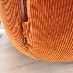 Sofa Jalis 21 Stoff 9072 Kürbis Orange Rot Nahtband 5091 Mittelgrau