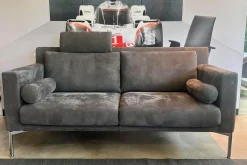 Sofa Jason 390 25 FLFR Leder Velvet 1481 Poppy Seed Grau Gestell Hochglanz Verchromt Mit Nackenrollen