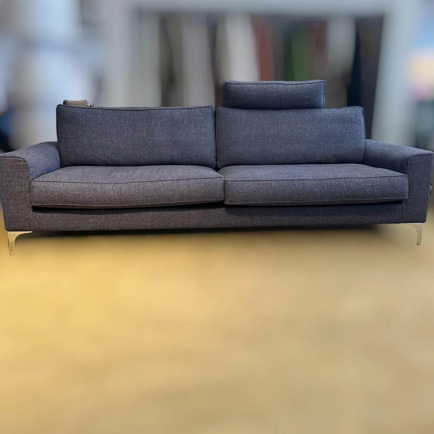 Sofa Jon Edwards Bodenfrei Bezug Stoff Spring Ip1764-454 Grau Füße Metall