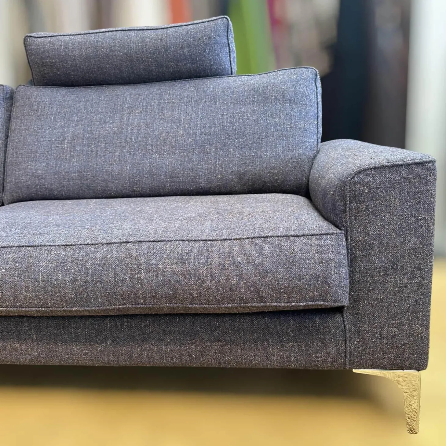 Sofa Jon Edwards Bodenfrei Bezug Stoff Spring Ip1764-454 Grau Füße Metall