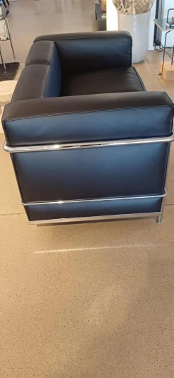 Sofa LC2 2C Leder X Scozia Gruppe 13X606 Grafite Schwarz Gestell Verchromt