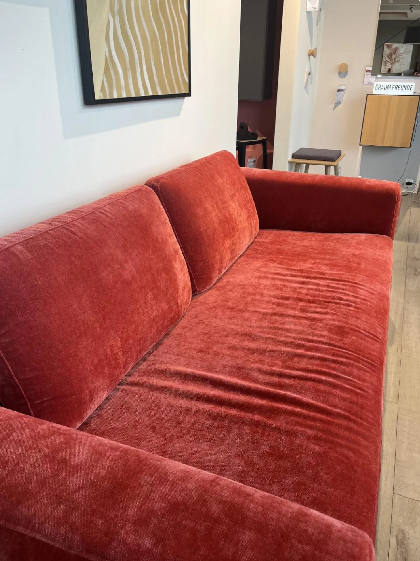 Sofa Lenni Style Stoff Wildflower 9 Raspberry Pink Rot Füße Metall Schwarz