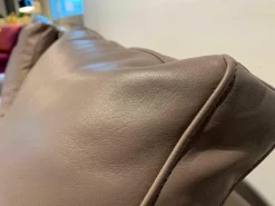 Sofa Let It Be Leder Soul Smokey Braun mit 2 Kissen und Kopfstütze