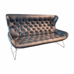 Sofa Leya Wingback Leder Opium 154 Carbon Grau Drahtgestell Metall Tiefschwarz