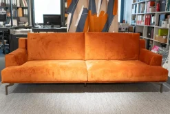 Sofa Liam 9LI204 Stoff Koala 129 C Orange Fuß B Lack Bronze 0PM18
