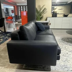 Sofa Luis Leder Rancho Saphir Schwarz Flachstahlfuß Chromfarben Inklusive 2 Rückenkissen Ohne Dekokissen