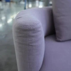 Sofa Maaru 850 Stoff Lino 7899 Magnolia Violett Metallgestell Matt Pulverbeschichtet Schwarz