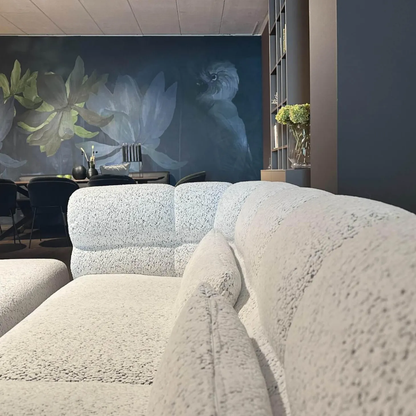 Sofa Magnolia Stoff 6450 49 Grau Metall Schwarz Pulverbeschichtet Inklusive Hockerbank