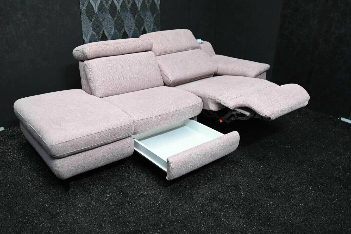 Sofa Prisma Stoff Ethan Clean Altrosa 1670 PG C mit Elektrischer Relaxfunktion und Schublade