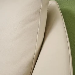 Sofa Saloni Leder Normandie Kiesel BW 0140 020 Beige Gestell Eiche Wengefarbig