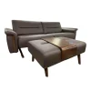 Sofa 2,5-Sitzer Stella Leder Batick Brown Armlehne mit Holzdetail inkl. Hocker mit Hockertisch