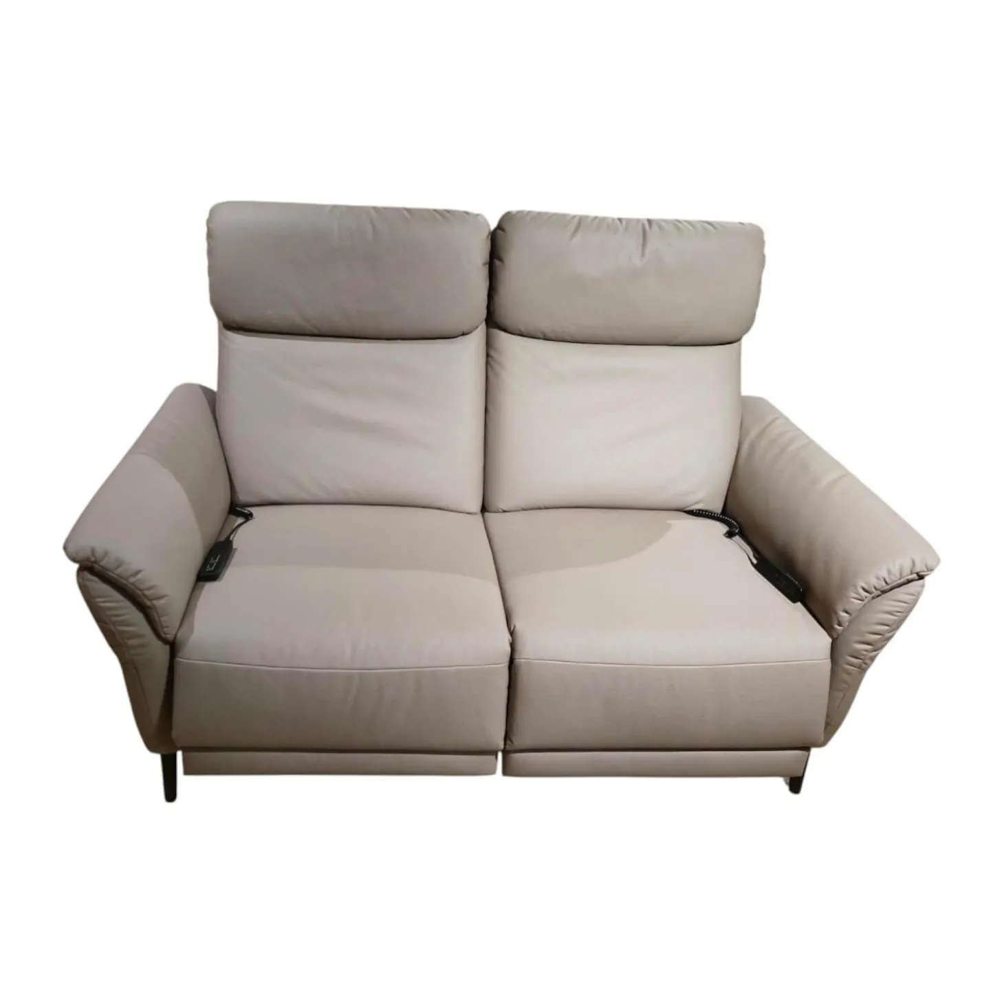 Sofa Sunatra Stoff Caballo Light Grey Grau Metallfuß Schwarz Matt Mit Motorischer Herz Waage Funktion