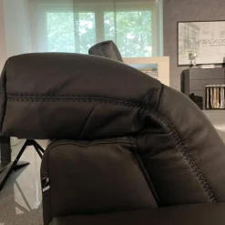 Sofa Venosa 660 Leder Montana Basalt Fuß 01 Brushed mit Relaxfunktionen