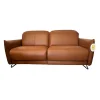 Sofa Vitis Leder Montana Cognac Braun Füße 01BL Black Schwarz Mit Ausklappbarer Fußablage