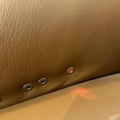 Sofa Vitis Leder Montana Cognac Braun Füße 01BL Black Schwarz Mit Ausklappbarer Fußablage