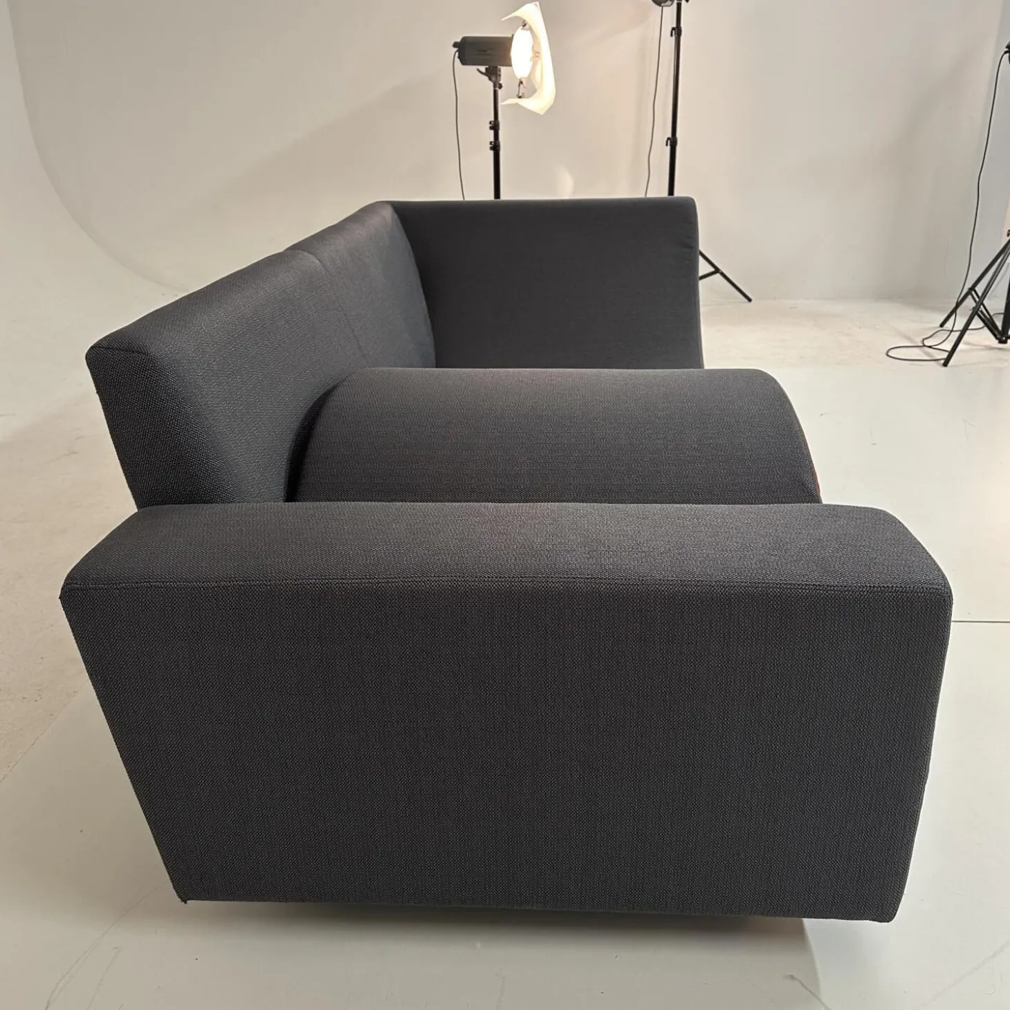 Sofa Wave Bezug Stoff U2952G Grau Schwarz Einlegekissen Leder L9999B Rot Füße Buche Schwarz