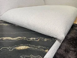 Sofalandschaft Heaven Stoff Queen 171 Wollweiß Weiß Metallfuß Rund Matt Schwarz Auflagetischplatte Quarzit Dunkel Mit Hocker