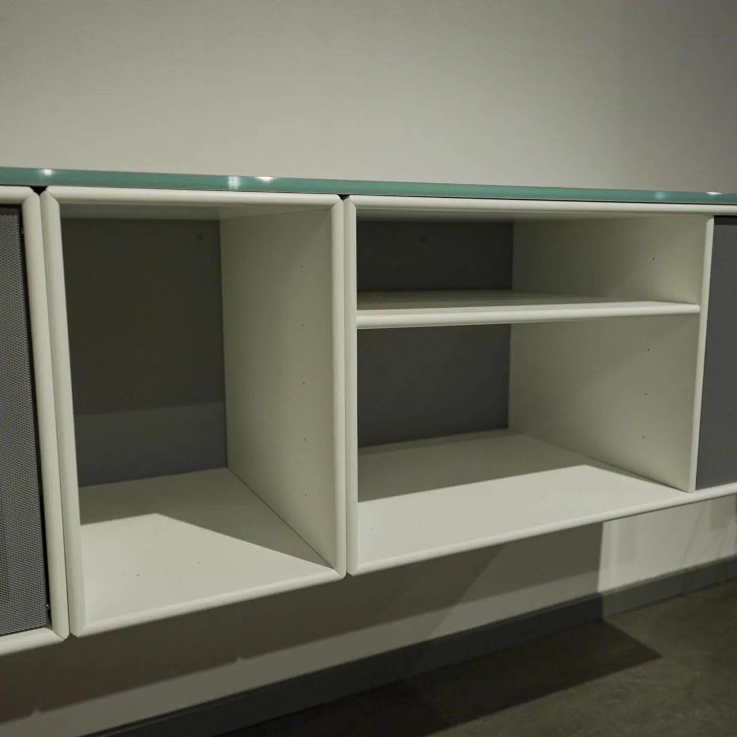 Sound Unit Lack Matt Weiß Frontfarbe Fjord Mit Abdeckplatte Glas