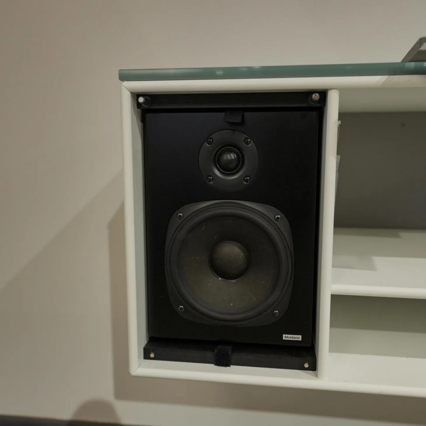 Sound Unit Lack Matt Weiß Frontfarbe Fjord Mit Abdeckplatte Glas