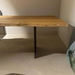 Stammtisch Ruvio Planke Platte Eiche Wild Mitt Offenen Ästen Und Rissen Gestell Metall Bronze Lackiert